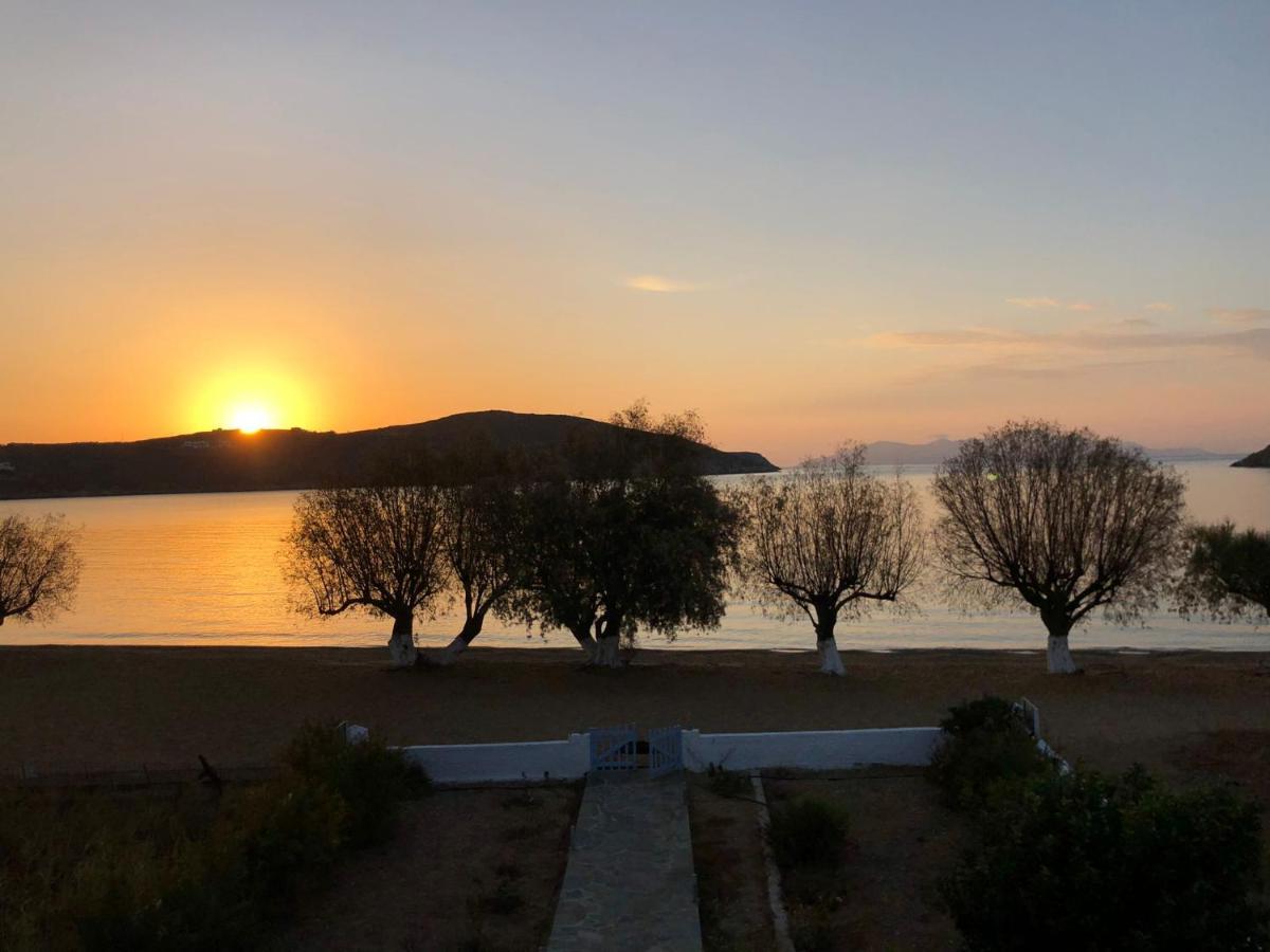 Galazio Seaside Apartments Livadakia Zewnętrze zdjęcie